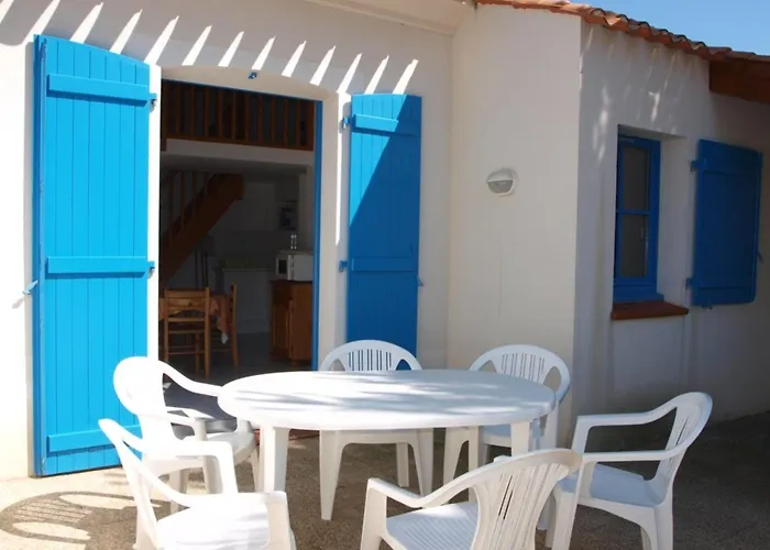 Maison Familiale à Saint-jean-de-monts, Piscine Commune, Parking Privé - Fr-1-323-377 *